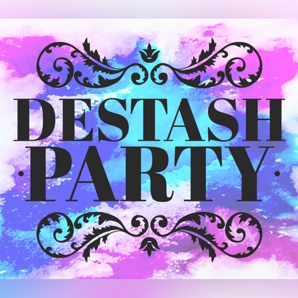 Loungefly destash live!